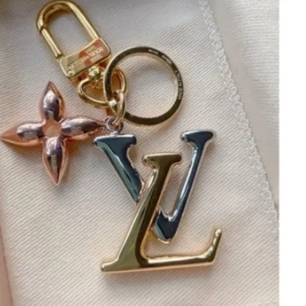 Louis Vuitton Gold and Silver Keychain - Picture 3 of 4